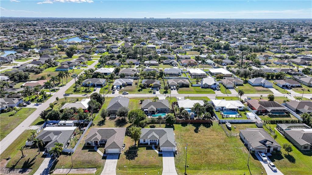 CAPE CORAL - Residential