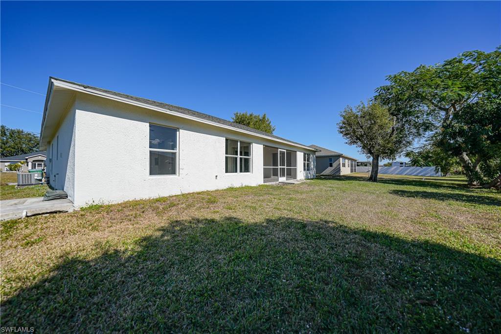 CAPE CORAL - Residential