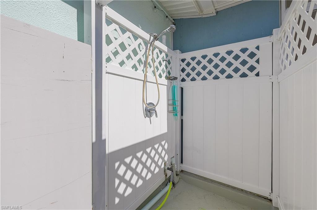 PINE ISLAND RIDGE - Residential