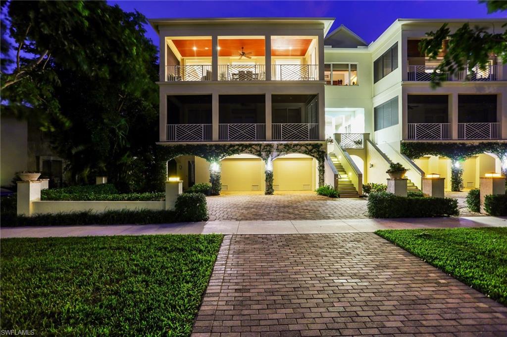 ROOFTOPS ON FOURTH - Residential