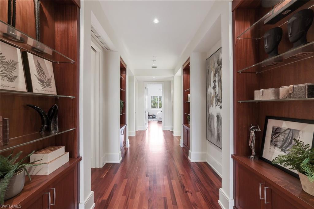 ROOFTOPS ON FOURTH - Residential