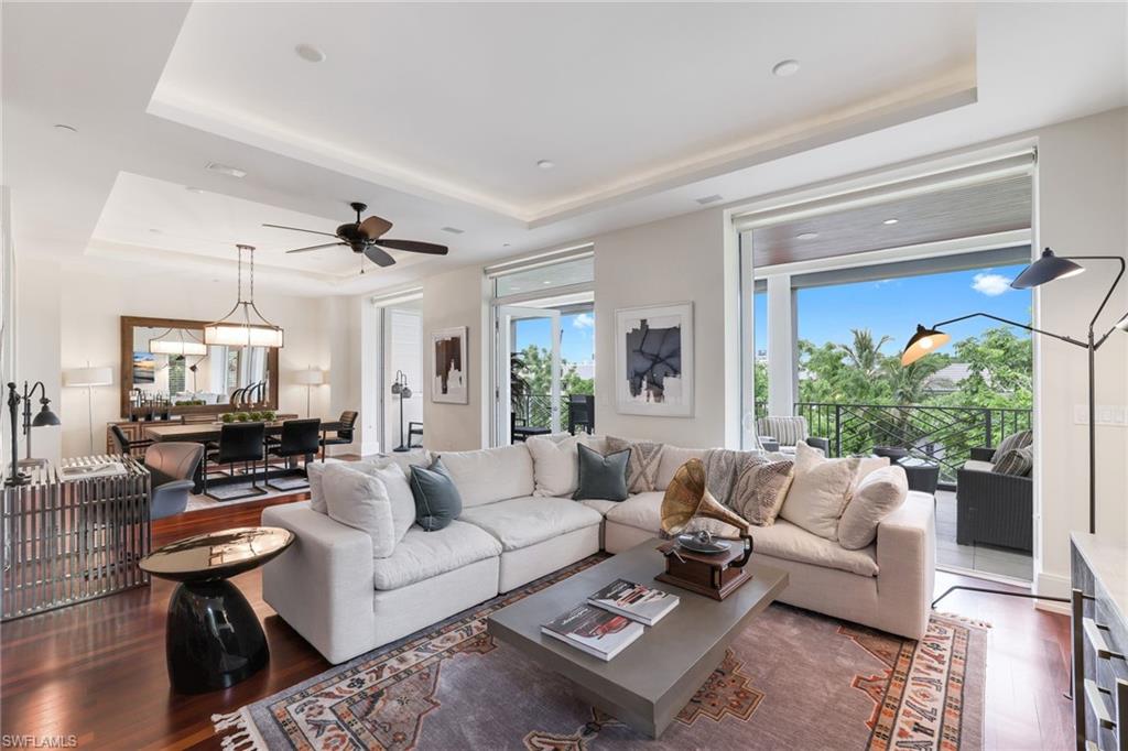 ROOFTOPS ON FOURTH - Residential