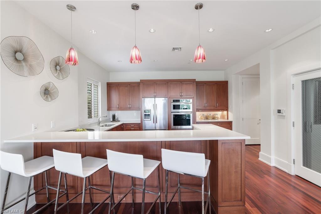 ROOFTOPS ON FOURTH - Residential