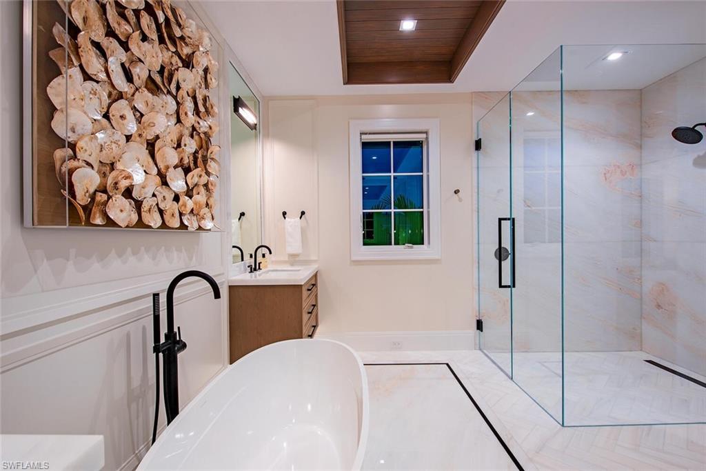 AQUALANE SHORES - Residential