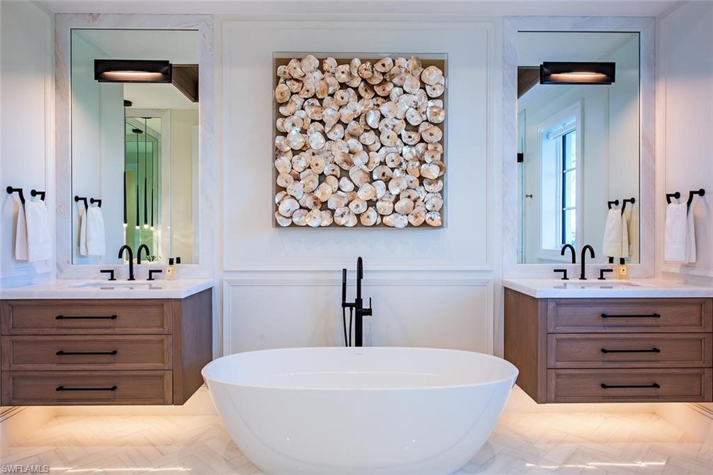 AQUALANE SHORES - Residential