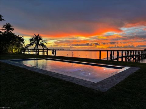 4369 Cypress LN FORT MYERS FL 33905