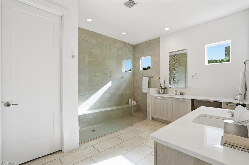 SPARROW CAY - Residential Lease