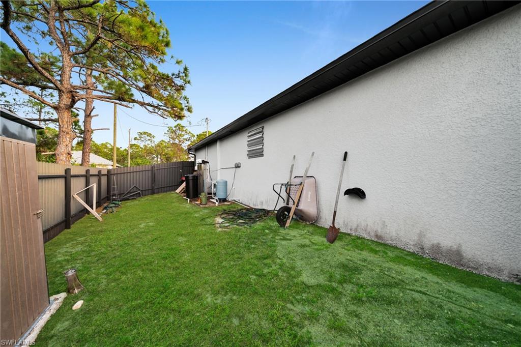 LEHIGH ACRES - Residential