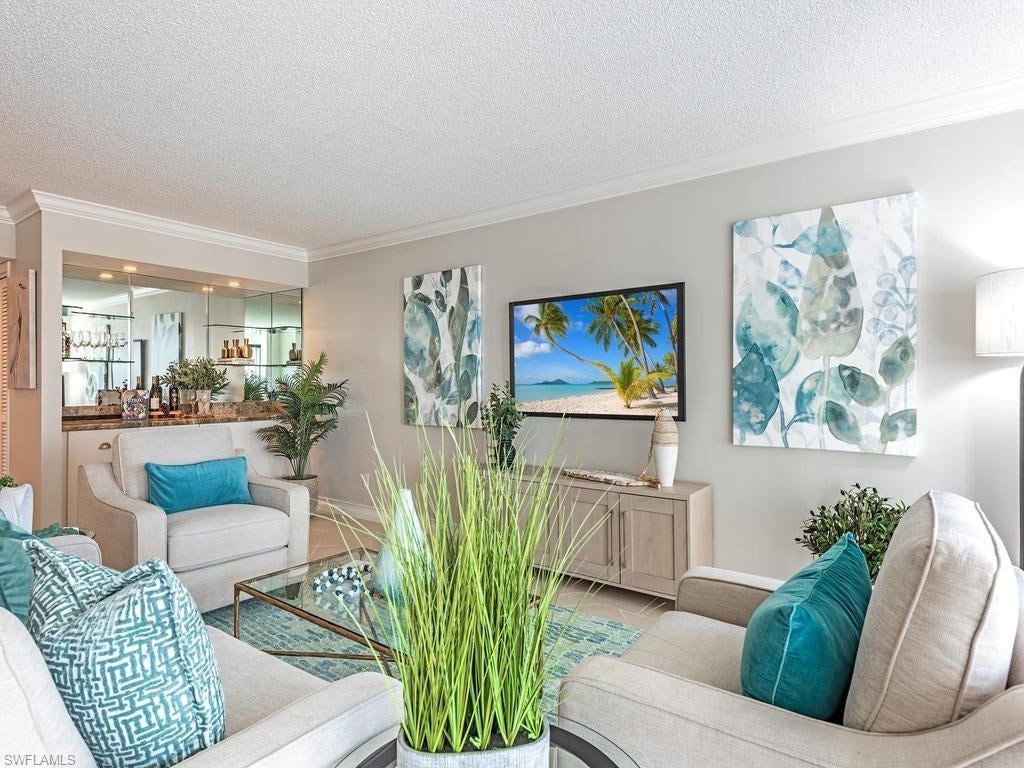 4401 Gulf Shore BLVD N 604
