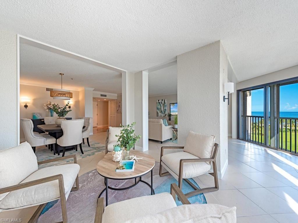 4401 Gulf Shore BLVD N 604