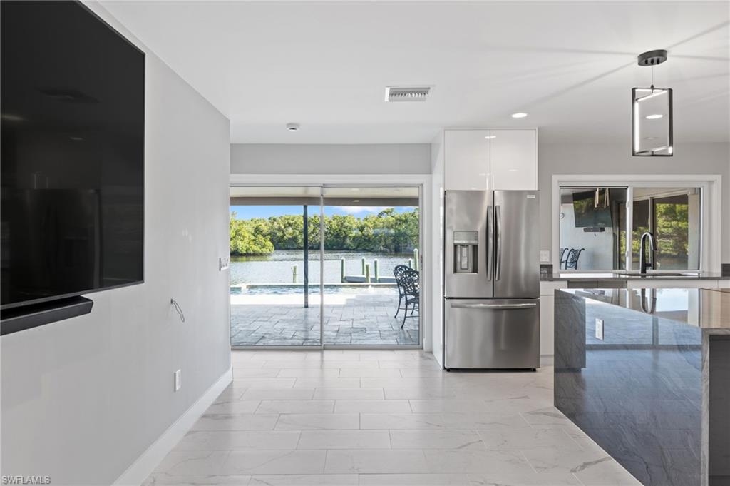 MARINE HOMES - Residential Lease