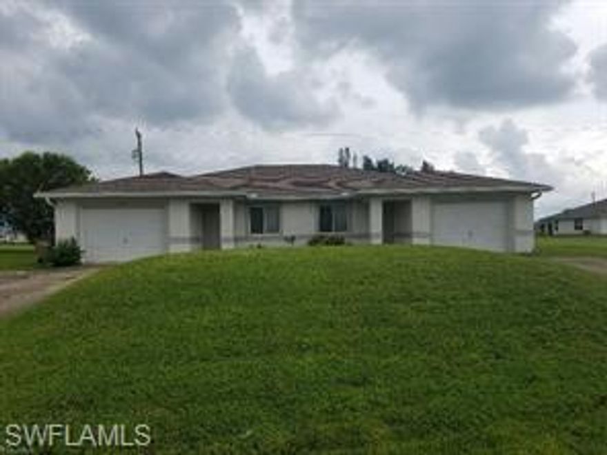 2 bedroom + Den, 1car garage duplex for rent. Convenient location for easy access to major roads, shopping and dining. Well maintained with attentive property manager. First, last and security required to move in. Pets upon approval with additional security deposit.