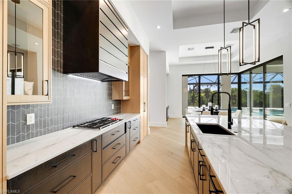 DEVONWOOD - Residential