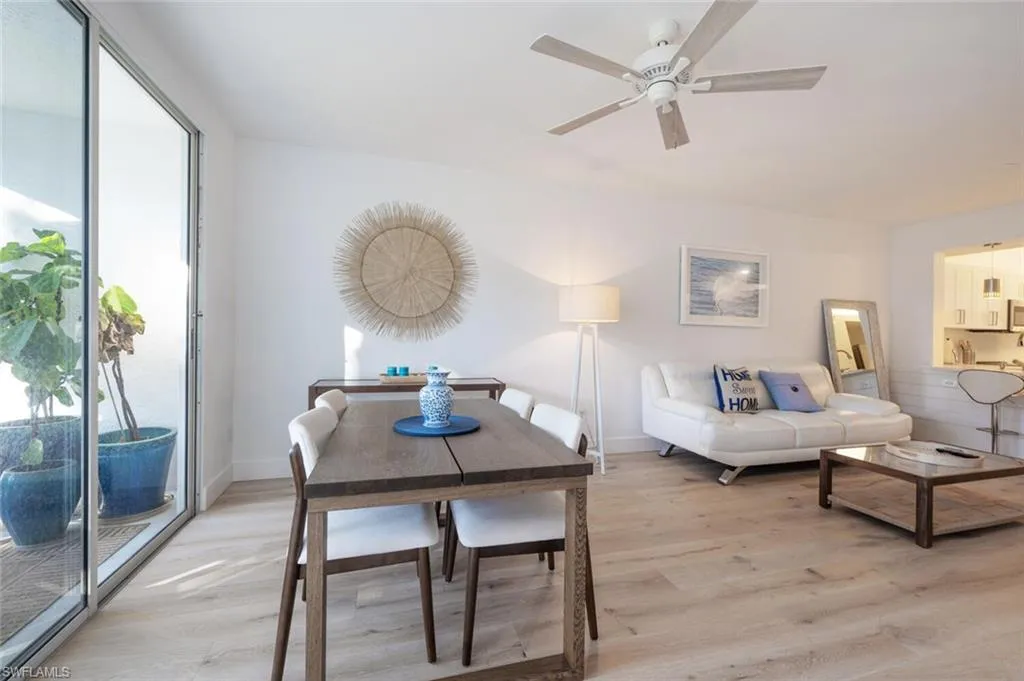 Naples, Florida 34109, United States, 2 Bedrooms Bedrooms, ,2 BathroomsBathrooms,Residential,Pending,28055