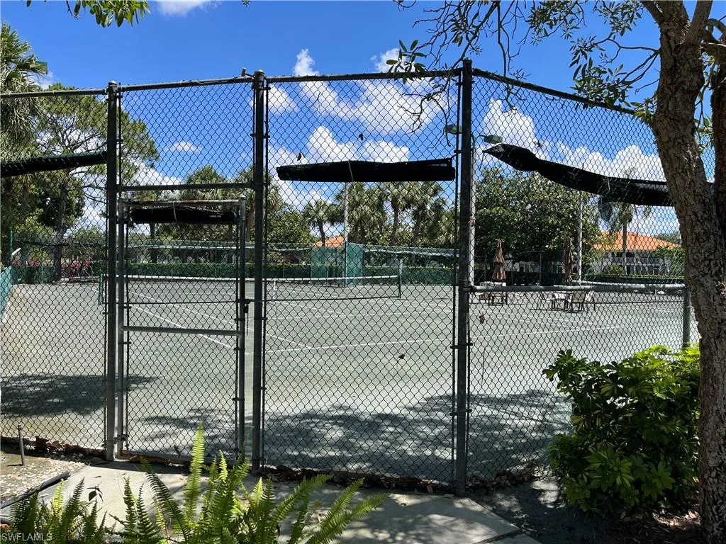 Naples, Florida 34109, United States, 2 Bedrooms Bedrooms, ,2 BathroomsBathrooms,Residential,Pending,28055