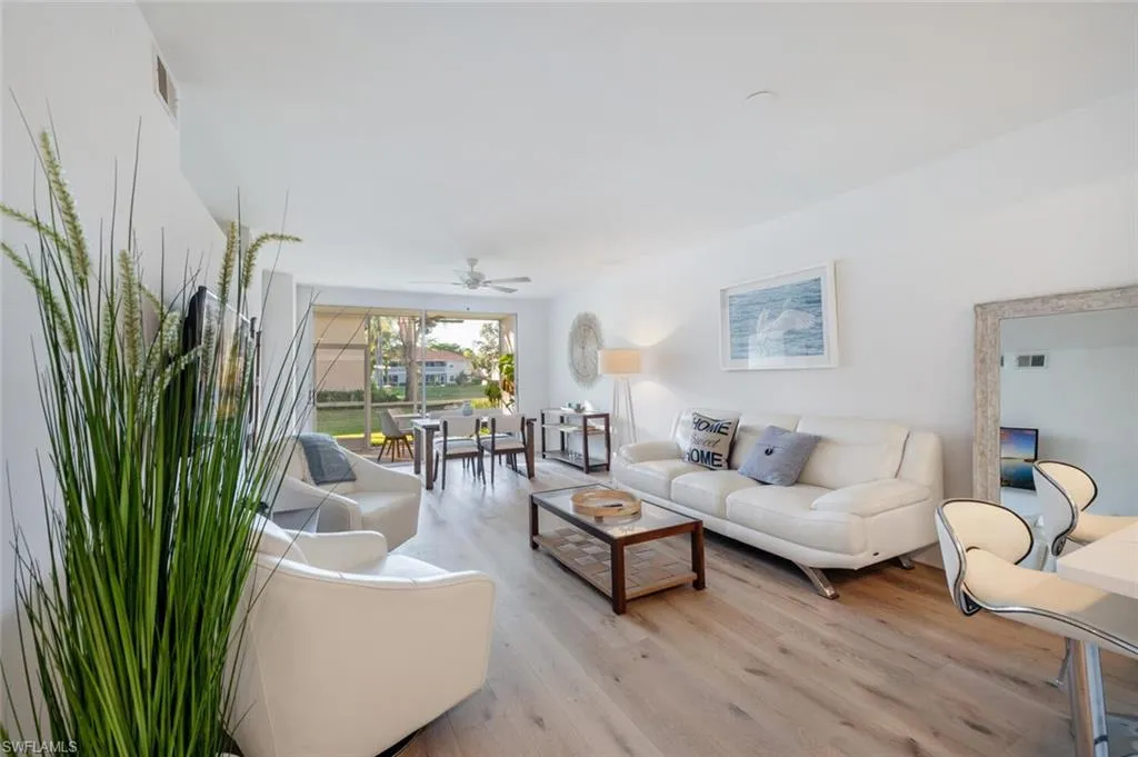 Naples, Florida 34109, United States, 2 Bedrooms Bedrooms, ,2 BathroomsBathrooms,Residential,Pending,28055