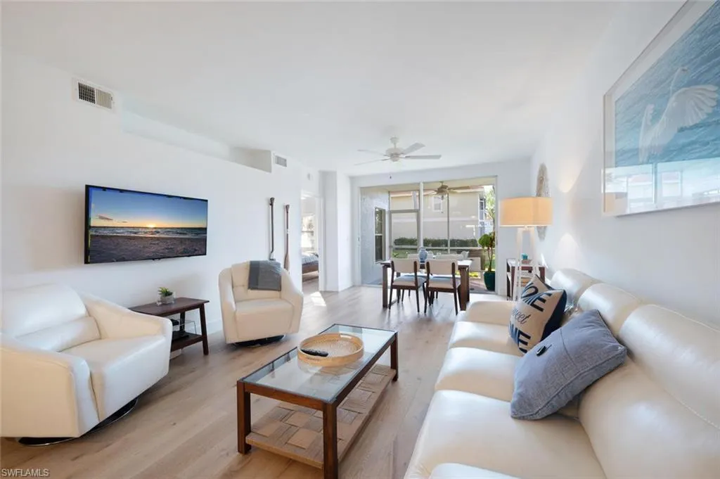 Naples, Florida 34109, United States, 2 Bedrooms Bedrooms, ,2 BathroomsBathrooms,Residential,Pending,28055