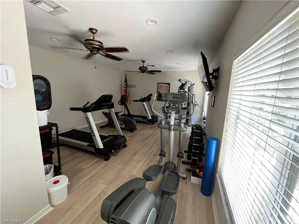 Naples, Florida 34109, United States, 2 Bedrooms Bedrooms, ,2 BathroomsBathrooms,Residential,Pending,28055