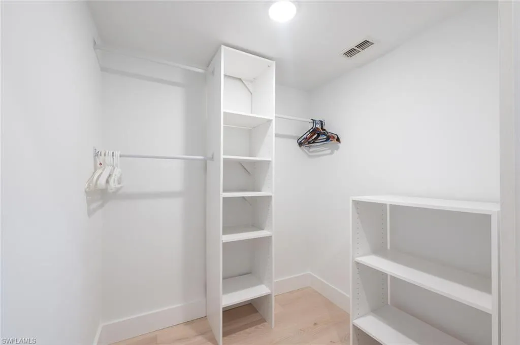 Naples, Florida 34109, United States, 2 Bedrooms Bedrooms, ,2 BathroomsBathrooms,Residential,Pending,28055