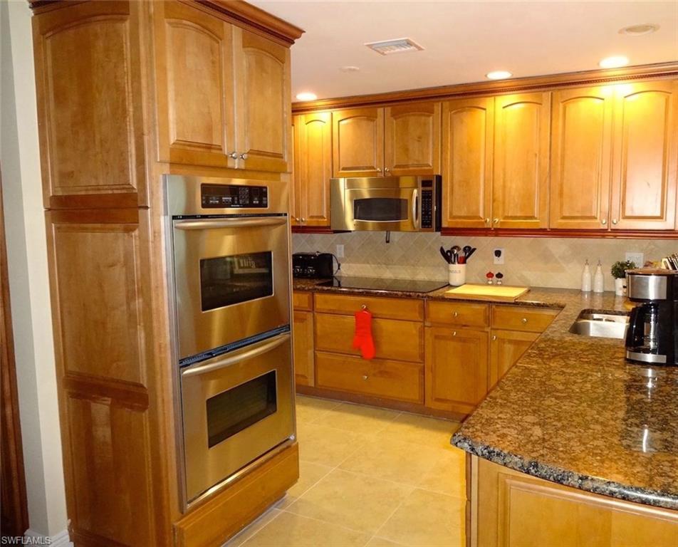 MARCO BEACH - Residential