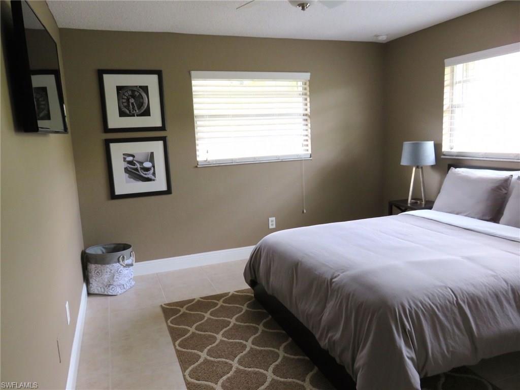 MARCO BEACH - Residential