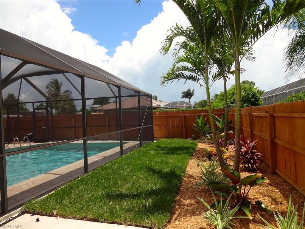 MARCO BEACH - Residential