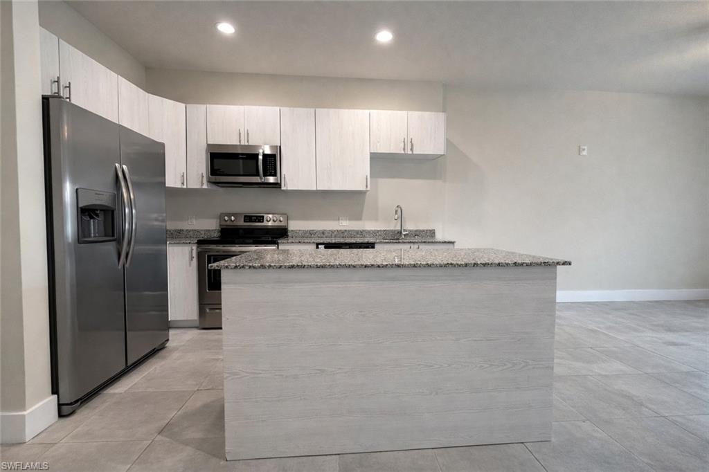 CAPE CORAL - Residential Lease