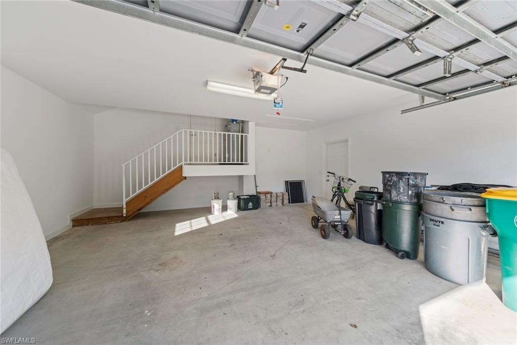 ISLAND WOODS - Residential