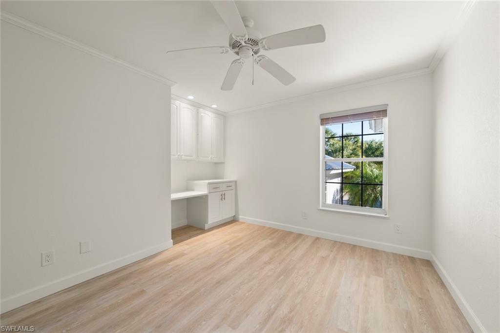 ISLAND WOODS - Residential