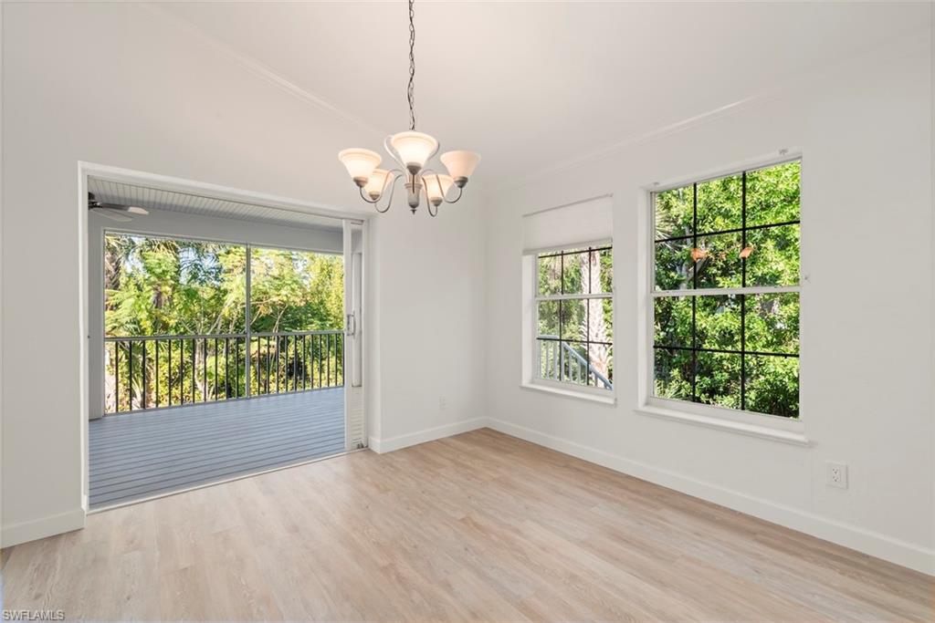 ISLAND WOODS - Residential