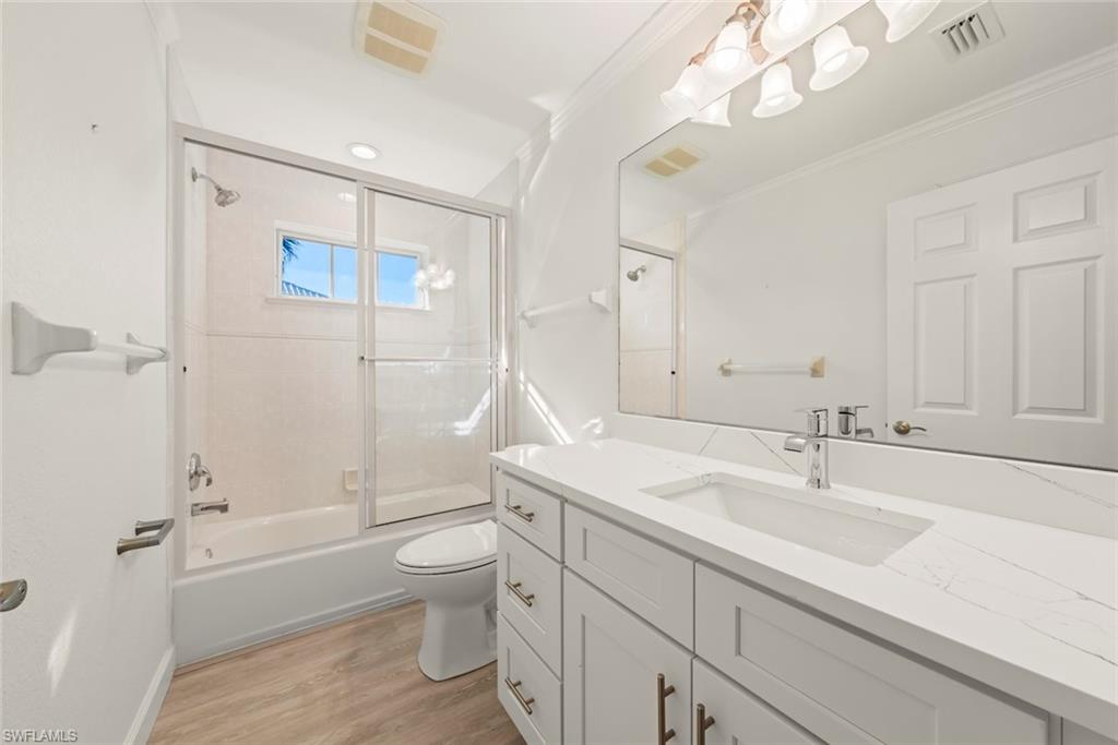 ISLAND WOODS - Residential