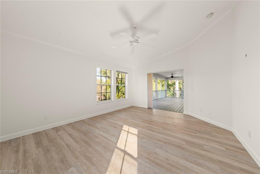 ISLAND WOODS - Residential