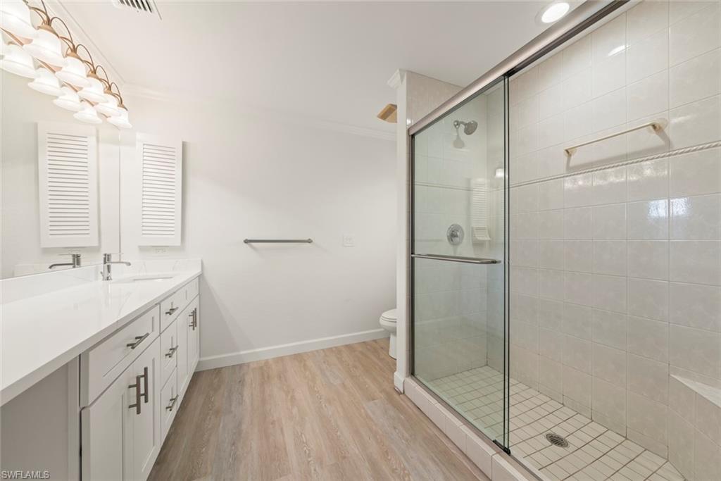 ISLAND WOODS - Residential