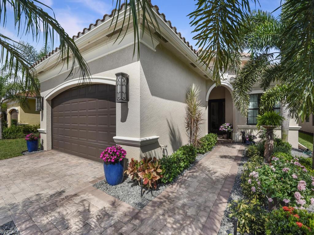 RIVERSTONE - Residential