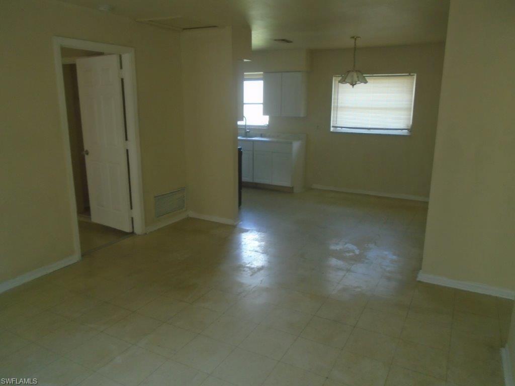 EVANS AVENUE HEIGHTS - Residential Lease