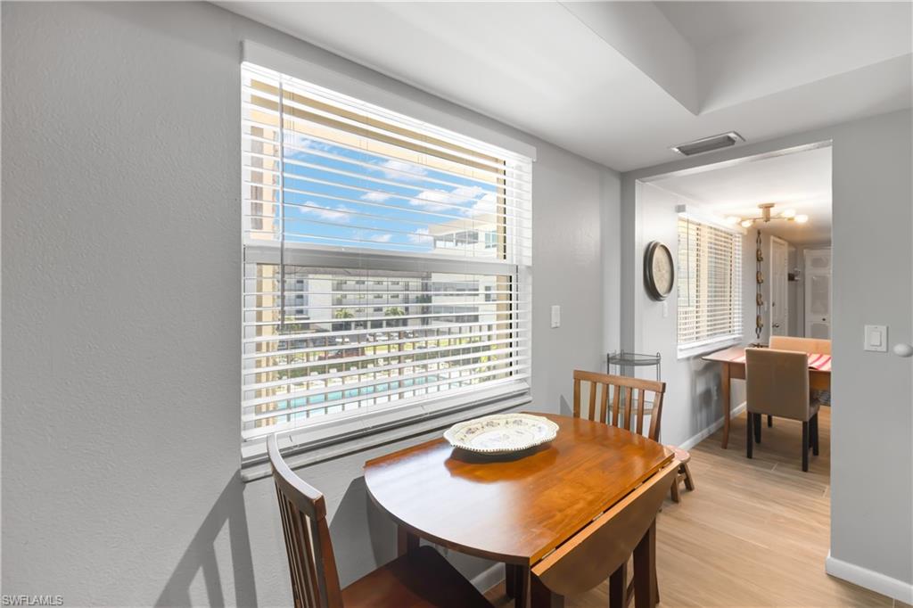 MARISOL PLAZA - Residential