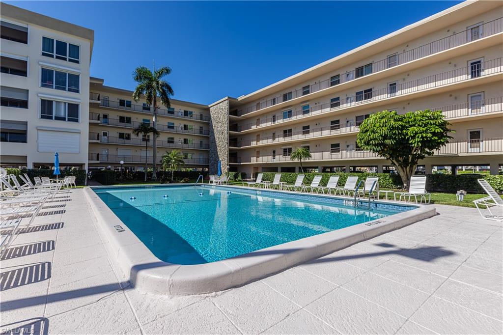 MARISOL PLAZA - Residential