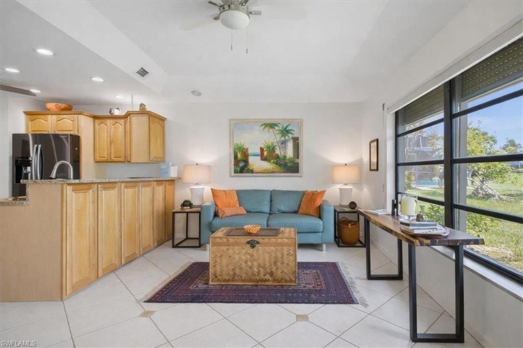 CRESCENT LAKE ESTATES - Residential Lease