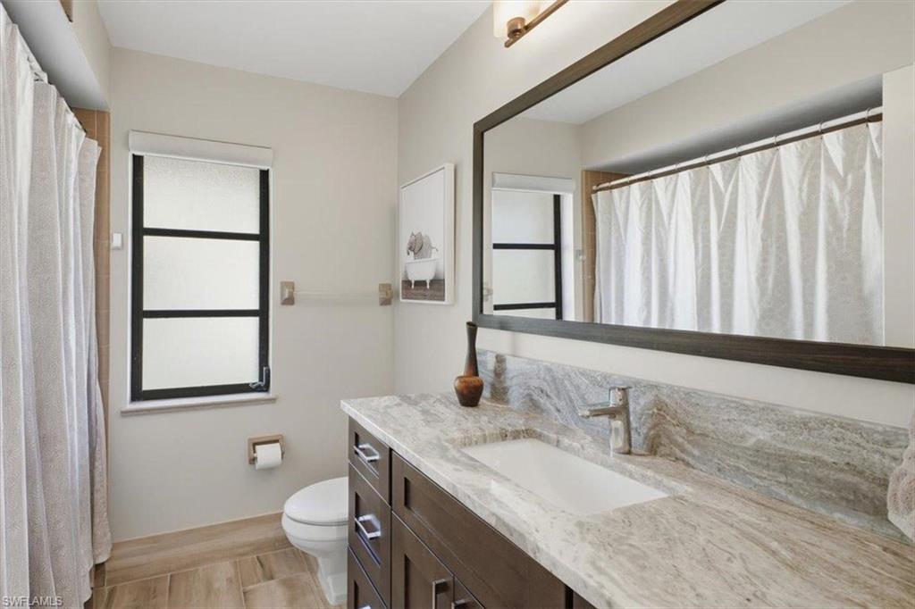 CRESCENT LAKE ESTATES - Residential Lease