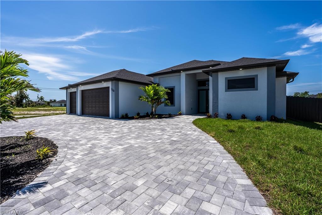 CAPE CORAL - Residential