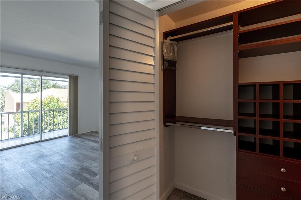 CAPEWAY CONDO - Residential