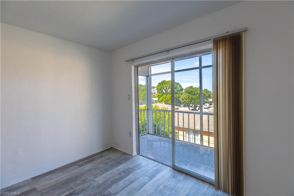 CAPEWAY CONDO - Residential