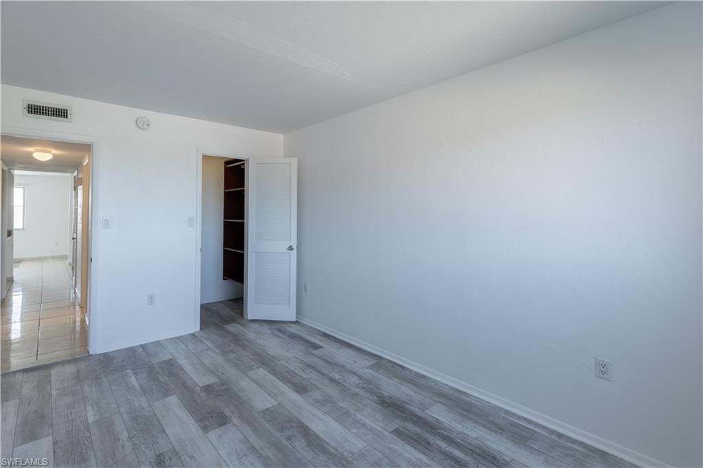 CAPEWAY CONDO - Residential