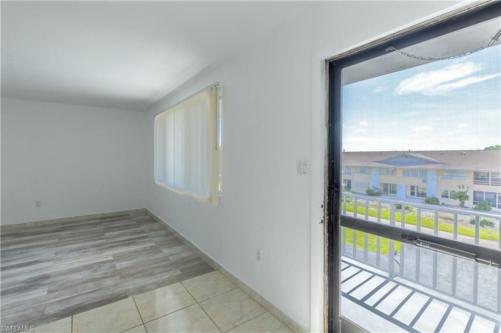 CAPEWAY CONDO - Residential