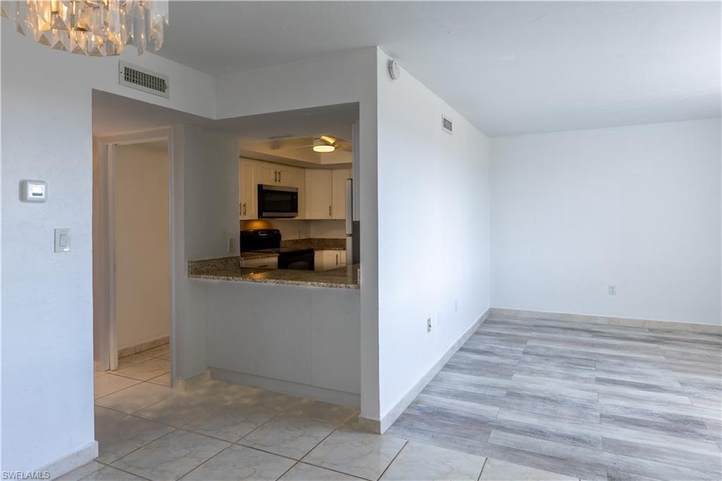 CAPEWAY CONDO - Residential