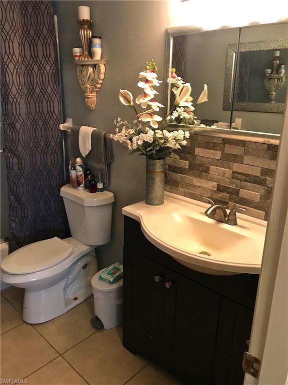 GOLFWOOD CONDO - Residential