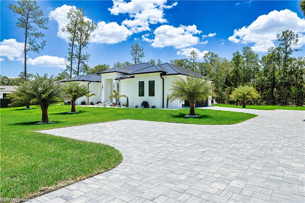 GOLDEN GATE ESTATES - Residential