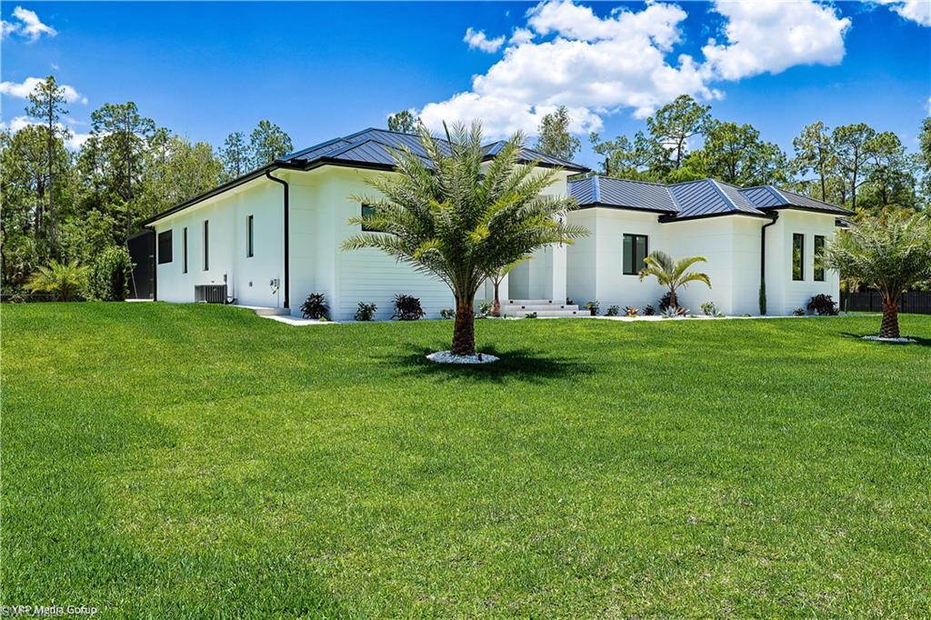 GOLDEN GATE ESTATES - Residential