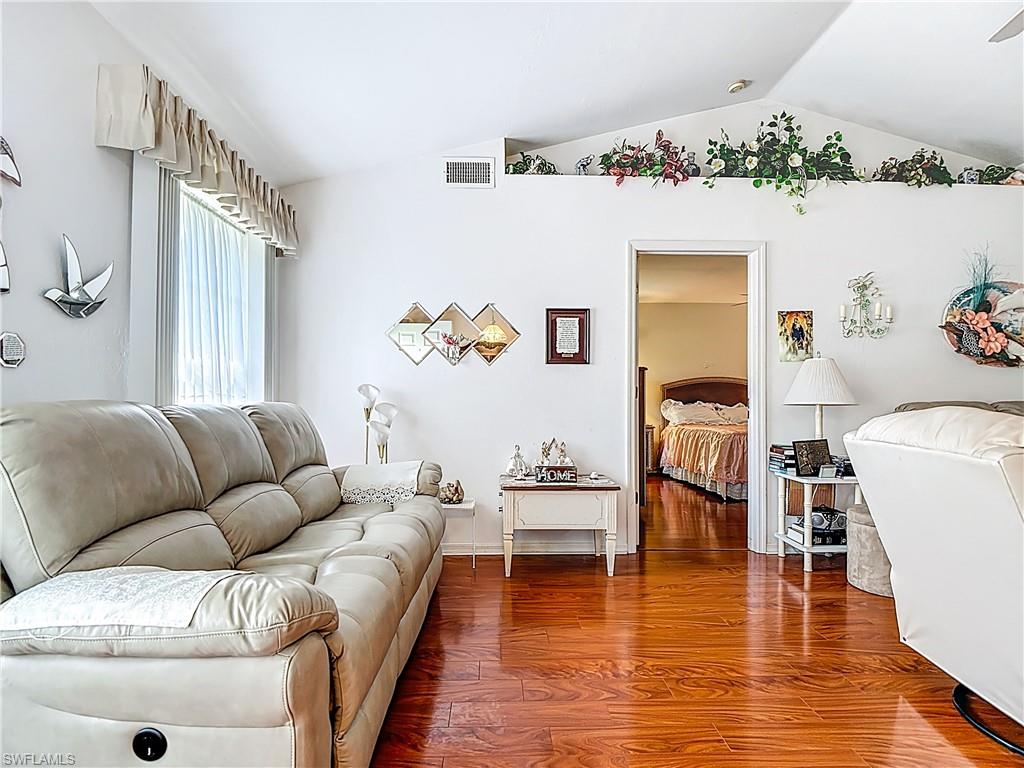 PARKWOOD - Residential