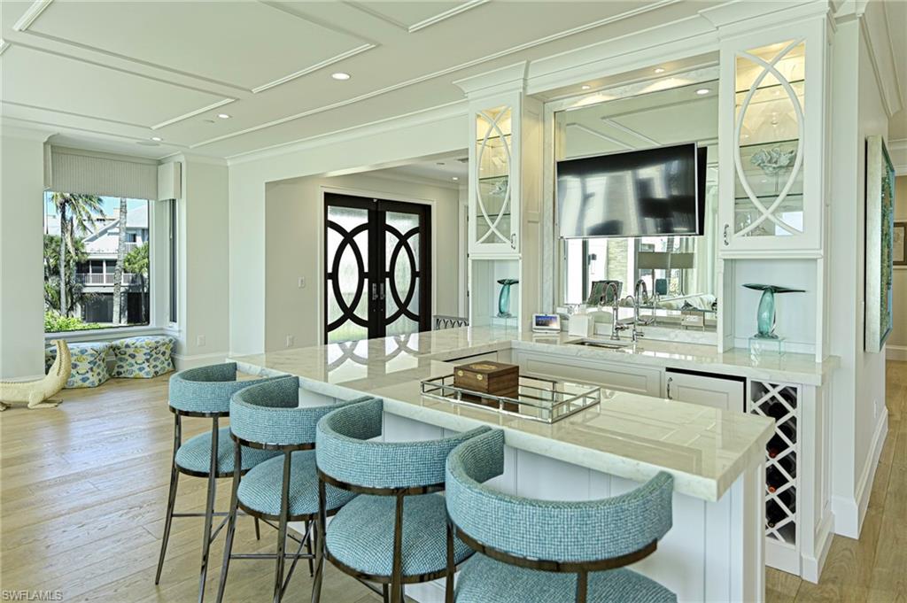 BAREFOOT BEACH - Residential